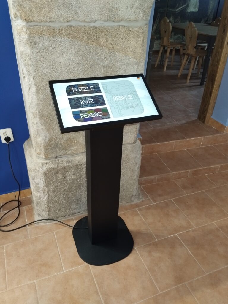 Interaktivní informační kiosek pro obec Lesonice