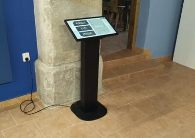 Dotykový kiosek pro expozici Muzea Lesonice